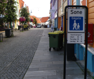 Trafikkreglene §17.2 c På gågate